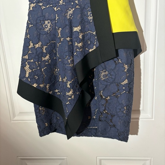 NWT BCBGMaxAzria Colorblock/Lace Cocktail Dress, Size 0 - Picture 5 of 14